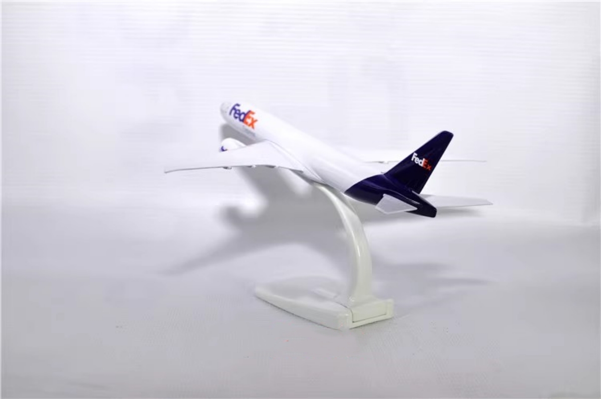 20cm Ölçekli Uçak 	 FedEx Hava - Model Airplane Plastic incelemesi ve fiyatı